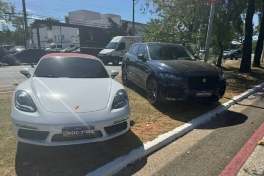 Deic apreende carros de luxo de influenciadores por jogos de azar ilegais