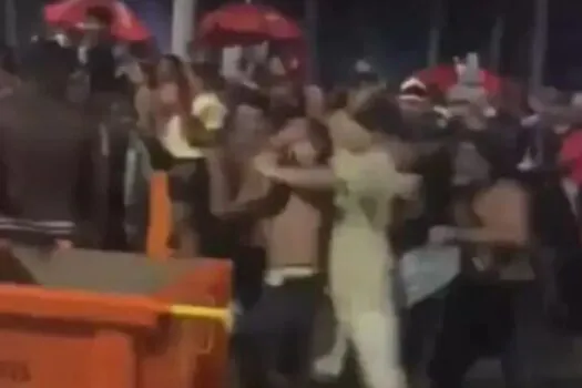 Suposto ladrão é agredido e jogado em caçamba de lixo em show da Madonna; veja