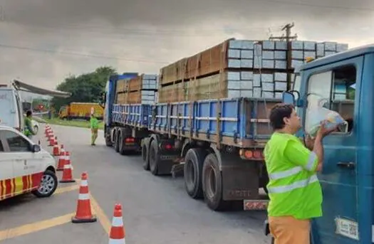 Maio Amarelo: Concessionárias fazem ações para conscientização de caminhoneiros