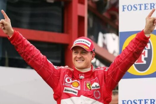 Família de Michael Schumacher recebe R$ 1,1 milhão de revista por falsa entrevista feita por IA