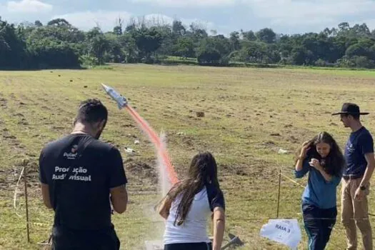 Estudantes participam de Mostra Brasileira de Foguetes em São José dos Campos