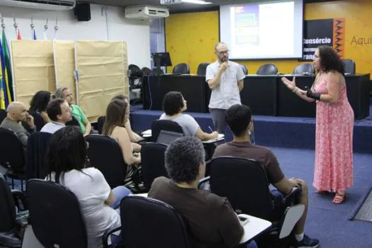 Observatório Regional de Políticas Educacionais realiza reunião no Consórcio ABC