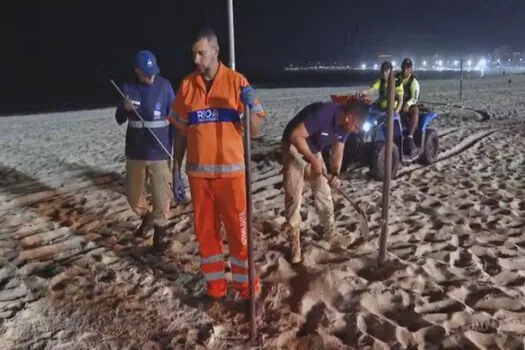 Operação acha facas enterradas nas areias de Copacabana antes de show de Madonna