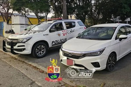 Três adolescentes são apreendidos pela Polícia Militar após roubar veículo e manter vítima refém