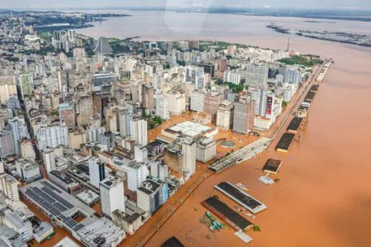 Não há imóveis disponíveis em Porto Alegre para tantos desabrigados, diz prefeito