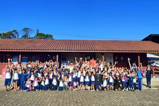 Alunos de Ribeirão Pires vivenciam a história e a natureza da Serra do Mar