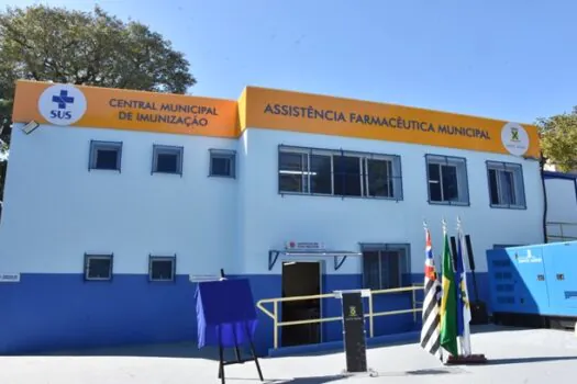 Santo André entrega centrais de imunização e da assistência farmacêutica