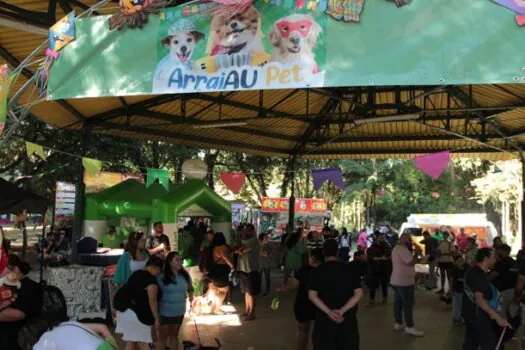 Mais de 200 fantasias caipiras divertem o ArraiAu Pet em Santo André