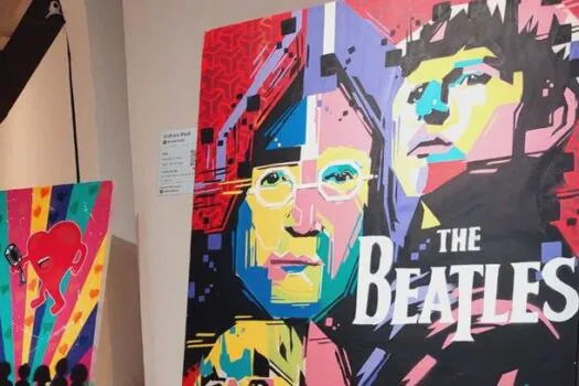 Edifício Oswald de Andrade traz exposição em homenagem aos Beatles