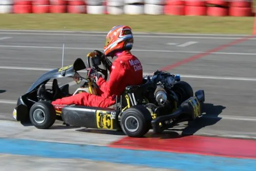 Murilo Diniz brilha na 5ª etapa da Copa São Paulo Light de Kart e conquista terceira posição