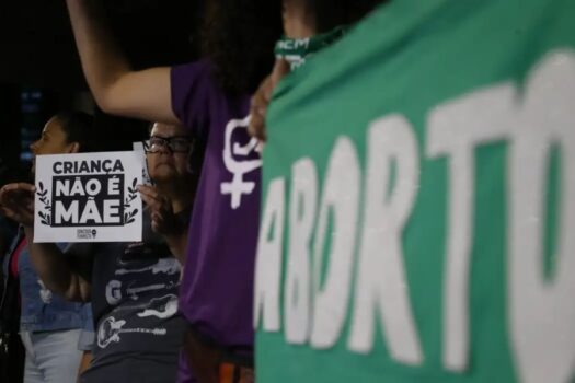 São Paulo realiza 18% dos abortos legais no país, mas fechamento do Cachoeirinha dificulta acesso