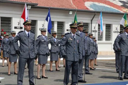 Governo de SP autoriza a contratação de 200 alunos-oficiais da Polícia Militar