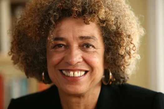 PL Antiaborto, Marielle e ausência de artistas: uma noite com Angela Davis