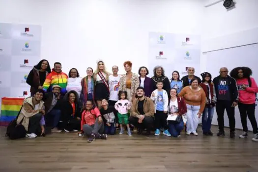 Atividade em Diadema celebra o apoio familiar para pessoas trans