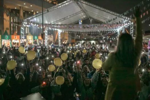 Exaltasamba é atração musical gratuita no Arraiá do São Bernardo Plaza