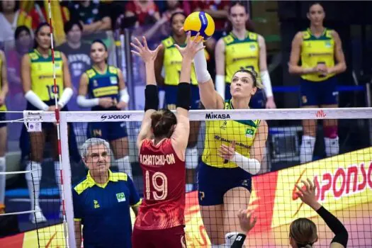 Brasil bate Tailândia e vai às semifinais da Liga das Nações de Vôlei