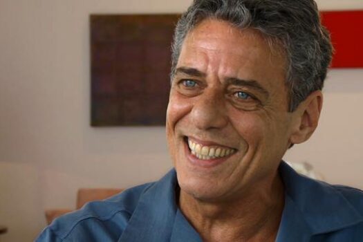 Fim de semana tem festival em Iguape e 80 anos de Chico Buarque em SP