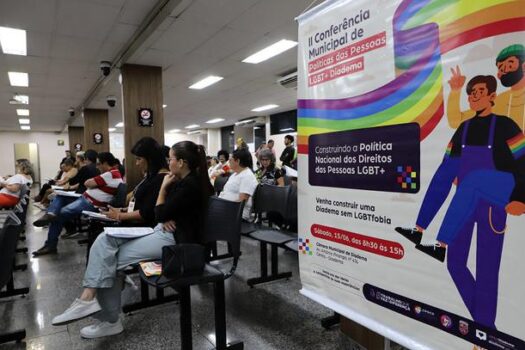 Conferência LGBT+ de Diadema pede mais recursos e sensibilização para educadores e servidores