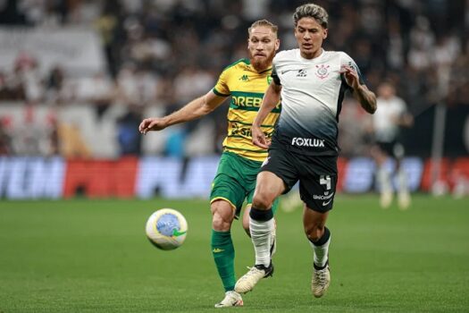 Bidu sai do banco para salvar o Corinthians e garantir empate contra Cuiabá