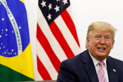 Abin apontou Trump como liderança global antivacina e minimizou movimento no Brasil