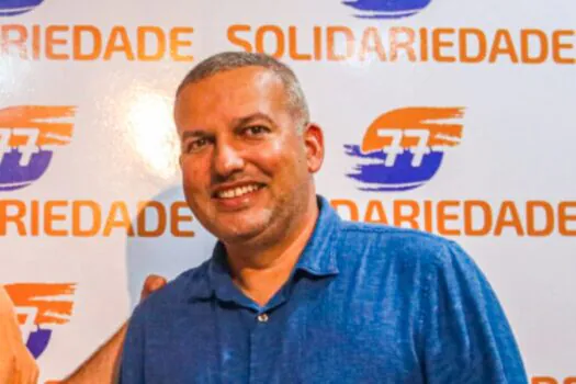 Presidente do Solidariedade se entrega à PF após três dias foragido