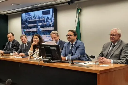 Frente Parlamentar para o Fortalecimento da Indústria Ferroviária Brasileira é lançada com a adesão de 209 deputados