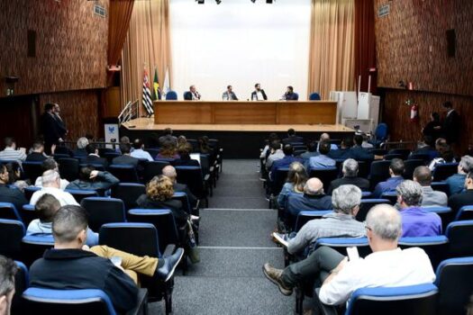 Evento sobre IA no setor público destaca iniciativas do Detran-SP