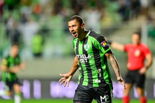 América-MG derrota Ponte Preta e assume liderança da Série B