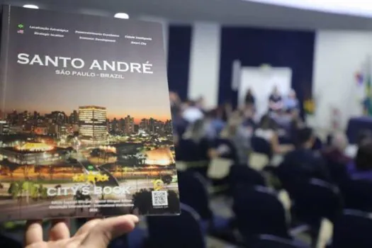 Publicação bilíngue promove cidade de Santo André