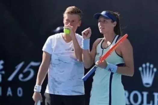 Parceira sente lesão, e Luisa Stefani não joga em Roland Garros