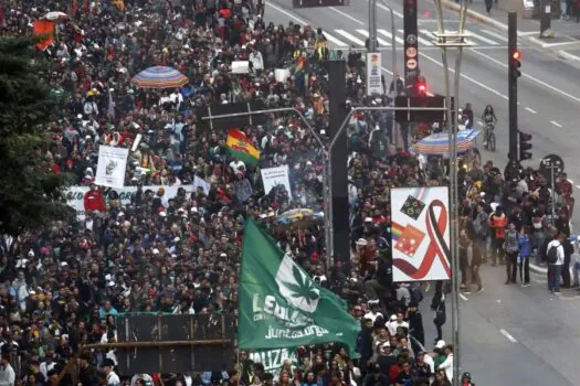 Marcha da Maconha de SP protesta contra prisões e violência policial