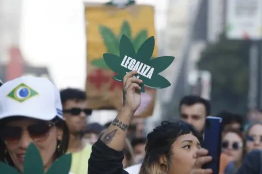 Marcha da Maconha de SP vai às ruas neste domingo (16) contra a PEC das Drogas