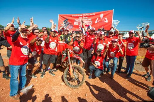 Vitor Borba é campeão brasileiro de motocross da categoria MX2Jr