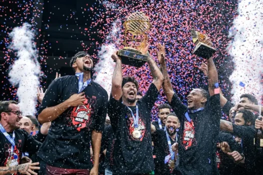 Após turbulências na temporada, Franca é tricampeão consecutivo na NBB