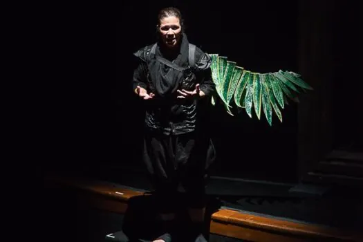 Teatro Conchita de Moraes recebe espetáculo ‘O Crocodilo’ nesta quinta