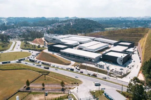 Outlet Premium Imigrantes oferece mais de 40 vagas de emprego no mês de setembro