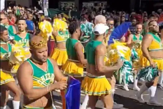 Parada LGBTQIA+ veste avenida Paulista de verde e amarelo neste domingo (2)