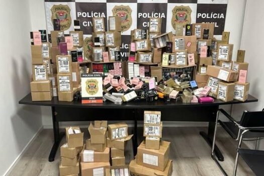 Deic fecha fábrica de perfumes falsificados em São Paulo