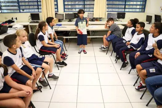 Estudantes do Ensino Fundamental de Diadema lançam podcasts sobre bullying