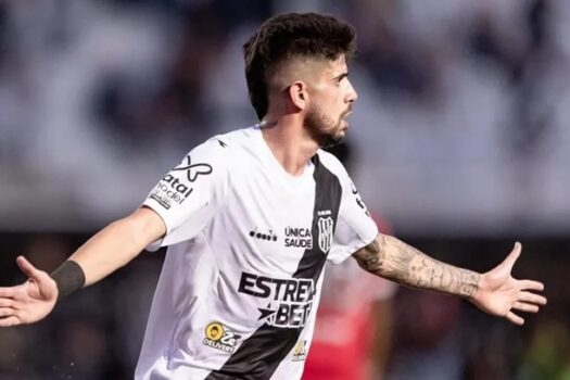 Ponte Preta vence o CRB por 4 a 2 na estreia do técnico Nelsinho Baptista