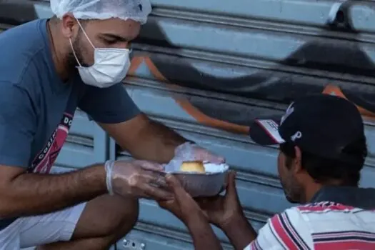 Projeto de lei de SP que prevê multa para doações de comida é suspenso