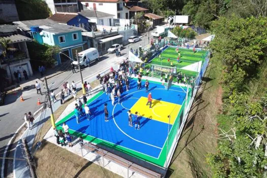 Ribeirão Pires entrega Praça Esportiva da Quarta Divisão