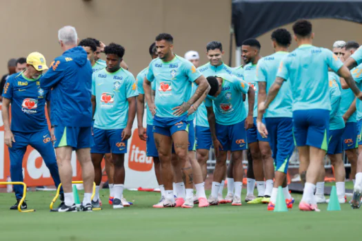 Dorival abre treino e não indica mudanças na seleção brasileira para jogo com a Colômbia