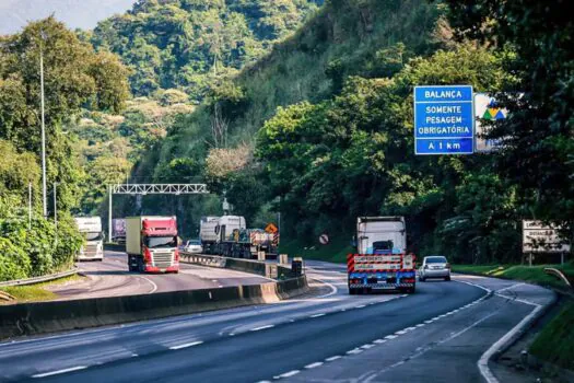 Serra das Araras, na via Dutra, fecha nesta quarta (5) por duas horas para explosões em obras