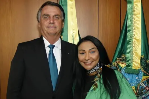 Bolsonarista Silvia Waiãpi é cassada sob acusação de pagar harmonização com verba eleitoral