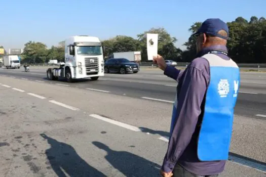 Fiscalização de fumaça preta atesta 35.021 veículos movidos a diesel aprovados