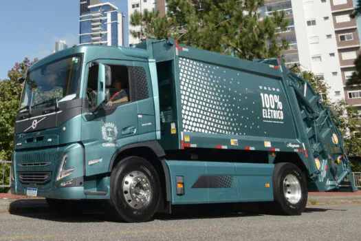 Volvo FM Electric: até o lixo fica mais limpo