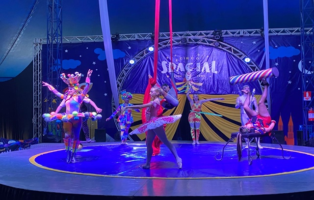 Ferias no Circo Spacial 2