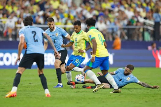 Brasil perde do Uruguai nos pênaltis e é eliminado da Copa América