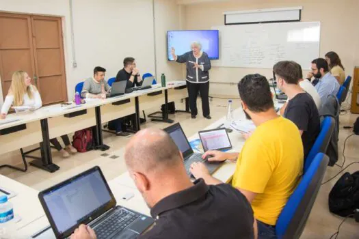 Centro Paula Souza está com inscrições abertas para dois cursos de MBA